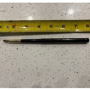 Chanel Precise Eye Definer Brush No 15 Black Gold Makeup Tool